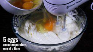 Đam Mê Ẩm Thực Thêm-trứng-từng-quả-một-và-tiếp-tục-đánh-300x169  