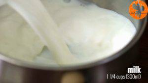 Đam Mê Ẩm Thực Cho-1-14-cup-300ml-sữa-tươi-không-đường-vào-nồi-và-đun-sôi-nhẹ-với-lửa-nhỏ-3-300x169  