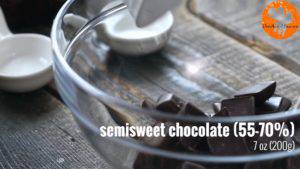 Đam Mê Ẩm Thực Cho-Chocolate-bơ-vào-bát.-Đun-cách-thủy-với-lửa-nhỏ-và-khuấy-đều-cho-đến-khi-tan-300x169  