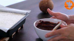 Đam Mê Ẩm Thực Cho-kem-Whipping-nóng-vào-Chocolate-và-trộn-cho-đến-khi-tan4-300x169  