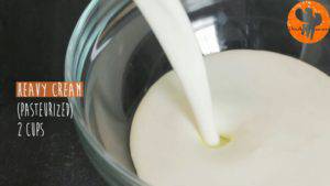 Đam Mê Ẩm Thực Cho-kem-Whipping-sữa-chua-không-đường-vào-bát-và-trộn-đều-300x169  