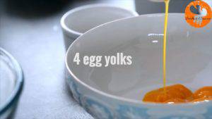 Đam Mê Ẩm Thực Cho-lòng-đỏ-trứng-đường-vào-bát-và-trộn-cho-đến-khi-quyện-đều-300x169  