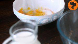 Đam Mê Ẩm Thực Cho-lòng-đỏ-trứng-đường-vào-bát-và-trộn-cho-đến-khi-quyện-đều3-300x169  