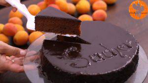 Đam Mê Ẩm Thực Phủ-Chocolate-toàn-bộ-mặt-bánh-và-giữ-nguyên-bánh-trong-1-giờ-cho-lớp-Chocolate-đông-lại8-300x169  