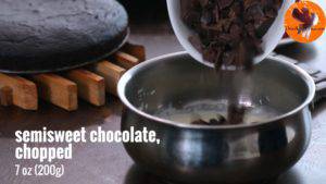 Đam Mê Ẩm Thực Thêm-Chocolate-và-khuấy-cho-đến-khi-quyện-đều-300x169  