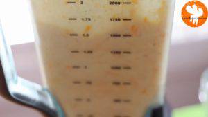 Đam Mê Ẩm Thực Thêm-đá-viên-nước-lọc-sữa-đặc-không-đường-đường-nâu-kem-Whipping-vào-máy-và-xay-đều-cho-đến-khi-nhuyễn5-300x169  