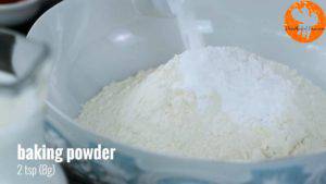 Đam Mê Ẩm Thực Cho-bột-mì-đa-dụng-muối-bột-baking-powder-vào-bát-và-khuấy-đều2-300x169  