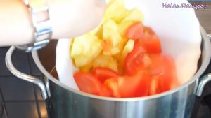 Đam Mê Ẩm Thực Cho-cà-chua-dứa-đậu-bắp-bạc-hà-vào-nồi-và-đun-trong-1-2-phút-rồi-cho-giá-vào8  