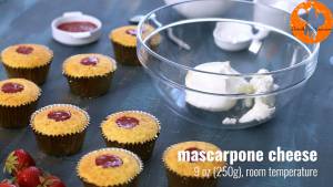 Đam Mê Ẩm Thực Cho-kem-Mascarpone-kem-Cream-cheese-vào-bát-và-đánh-cho-đến-khi-quyện-đều  