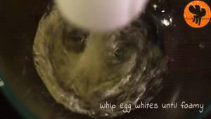 Đam Mê Ẩm Thực nh-lòng-trắng-trứng-cho-đến-khi-có-dạng-kem  