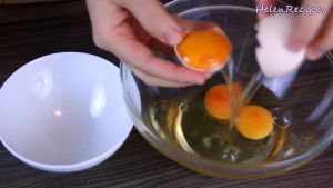 Đam Mê Ẩm Thực p-4-quả-trứng-tách-riêng-2-lòng-đỏ  