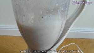 Đam Mê Ẩm Thực Cho-Thanh-long-1-cup-Đá-viên-2-3-tbsp-Sữa-đặc-có-đường-13-cup-Sữa-tươi-Chuối-hoặc-Dâu-tùy-khẩu-vị-cho-vào-máy-và-xay-cho-đến-khi-nhuyễn5  