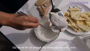 Đam Mê Ẩm Thực Cho-khoai-dừa-cắt-lát-chuối-nhúng-vào-bột4-dammeamthuc.com_  